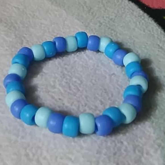 blue kandi bracelet - Picture 1 of 3